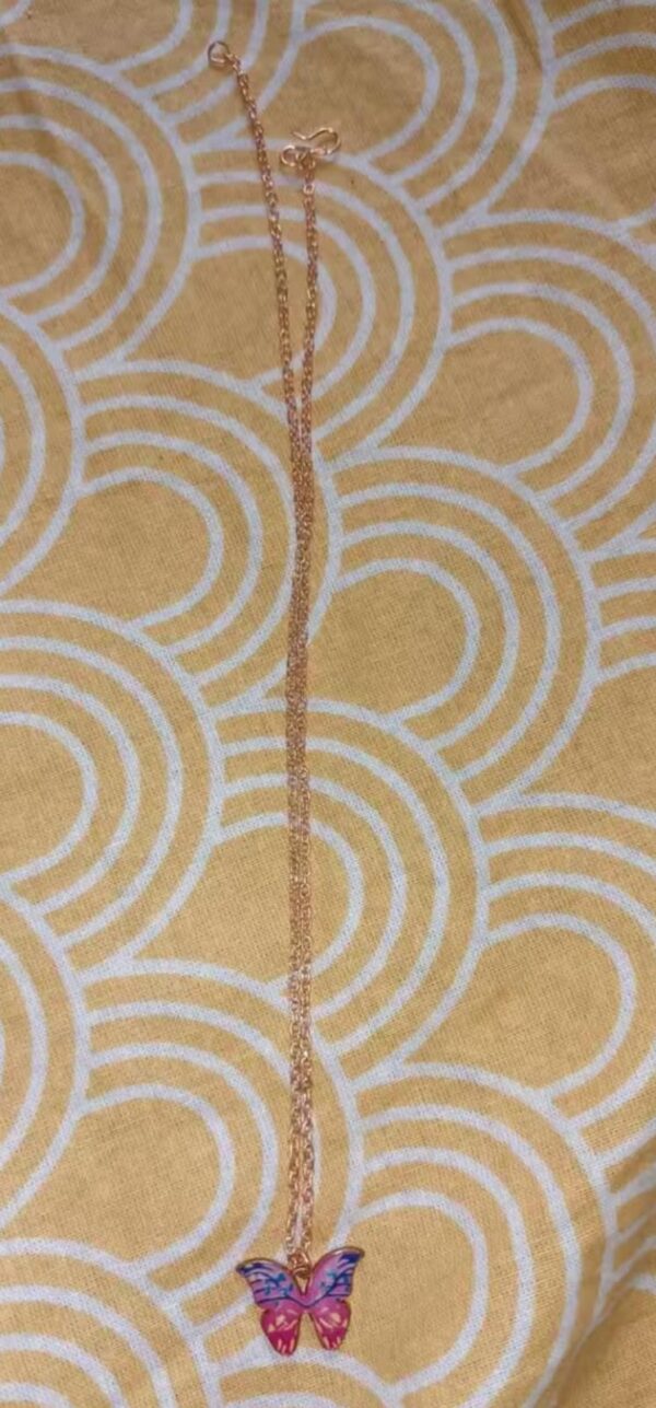 A2 Fashion Butterfly Necklace & Chain